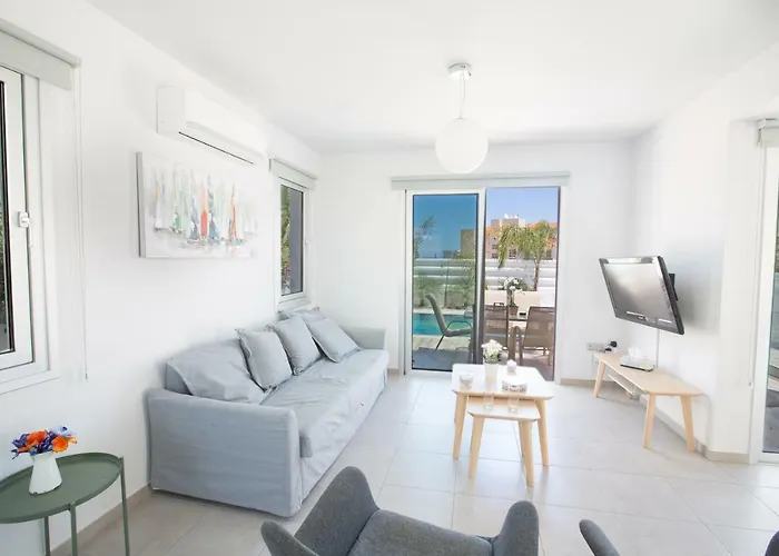 Kitsios With Private Pool No2 * Protaras