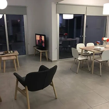 בית נופש Kitsios With Private Pool No2 *