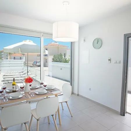 Kitsios With Private Pool No2 בית נופש *