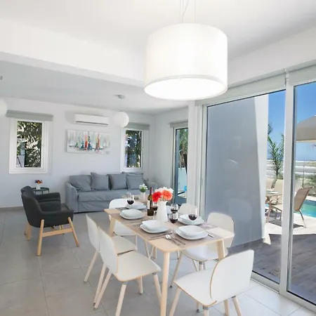 Kitsios With Private Pool No2 בית נופש *