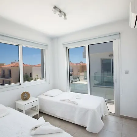 Kitsios With Private Pool No2 * פרוטאראס