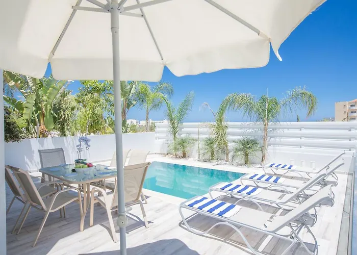 Kitsios With Private Pool No2 * Protaras