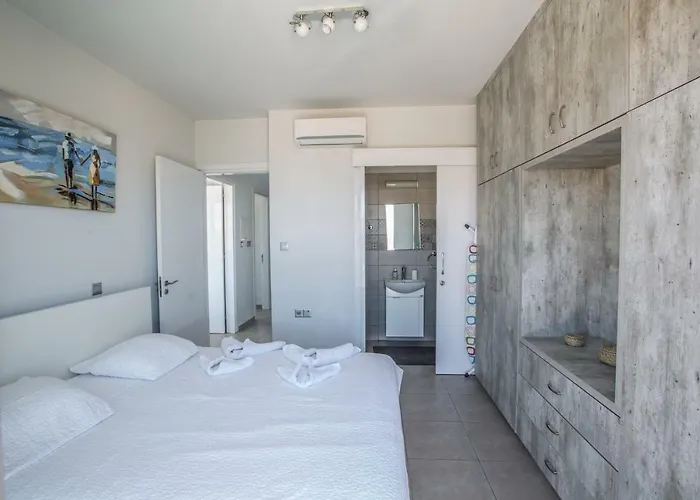 Case de vacanță Kitsios With Private Pool No2