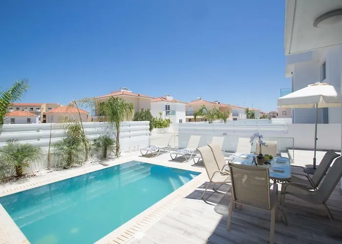 Case de vacanță Kitsios With Private Pool No2 *