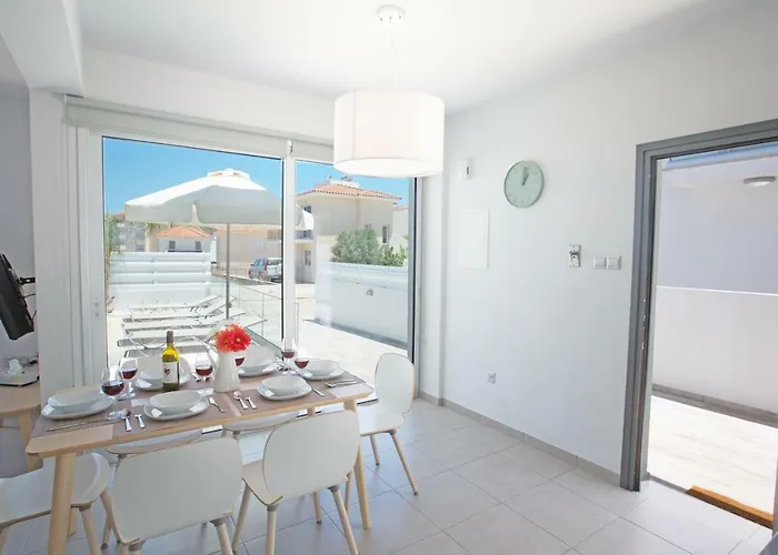 Kitsios With Private Pool No2 Case de vacanță *