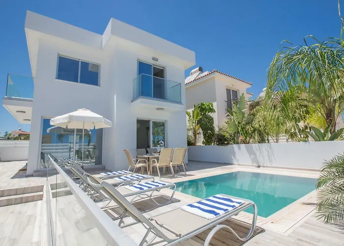 Kitsios With Private Pool No2 * Protaras